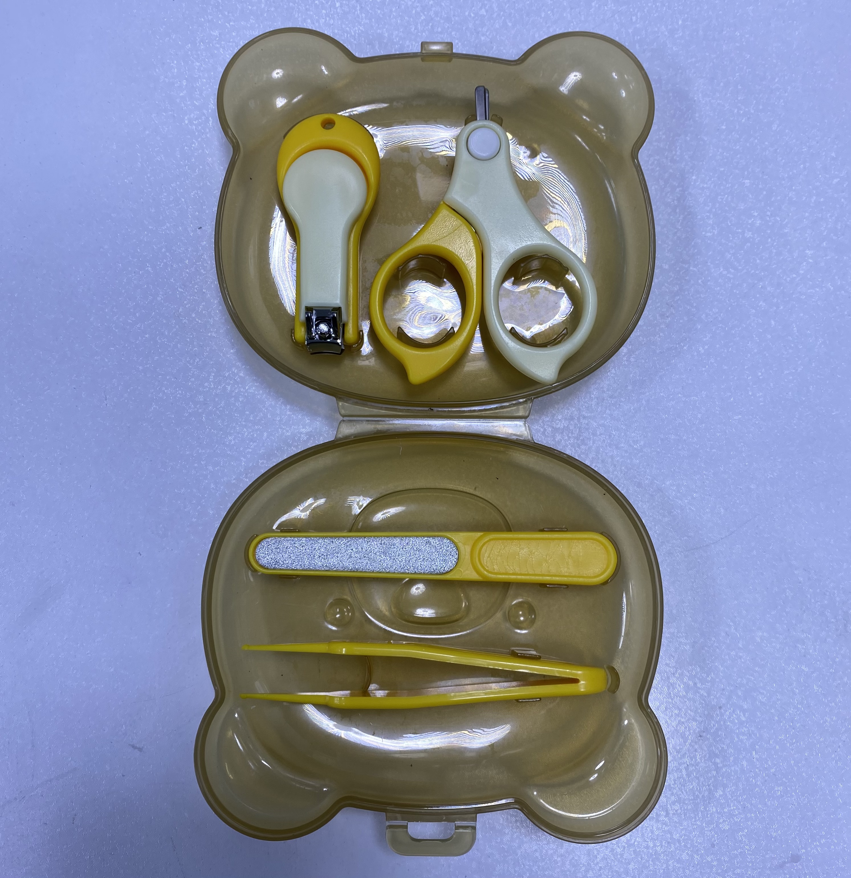 سرويس مانيكور تدي نوزاد